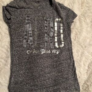 Aeropostale tee size small